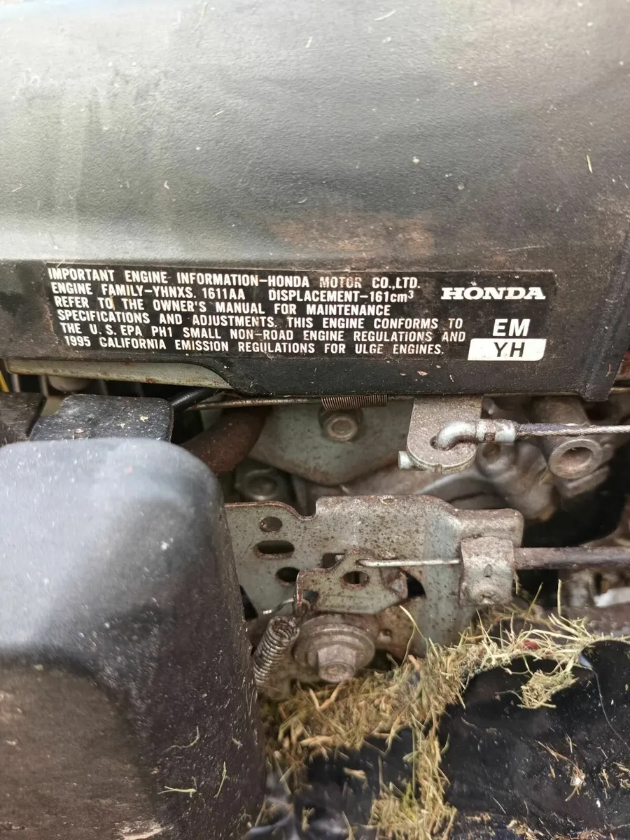 Lawnmower engine - Image 4