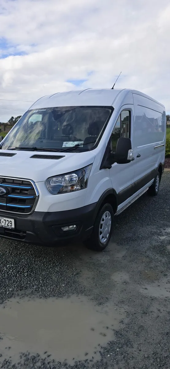 Ford transit 350 - Image 2