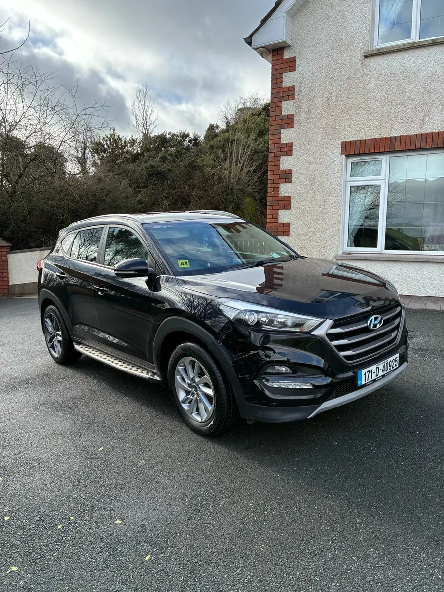 171 Hyundai Tucson Executive 1.7 Diesel - Image 3