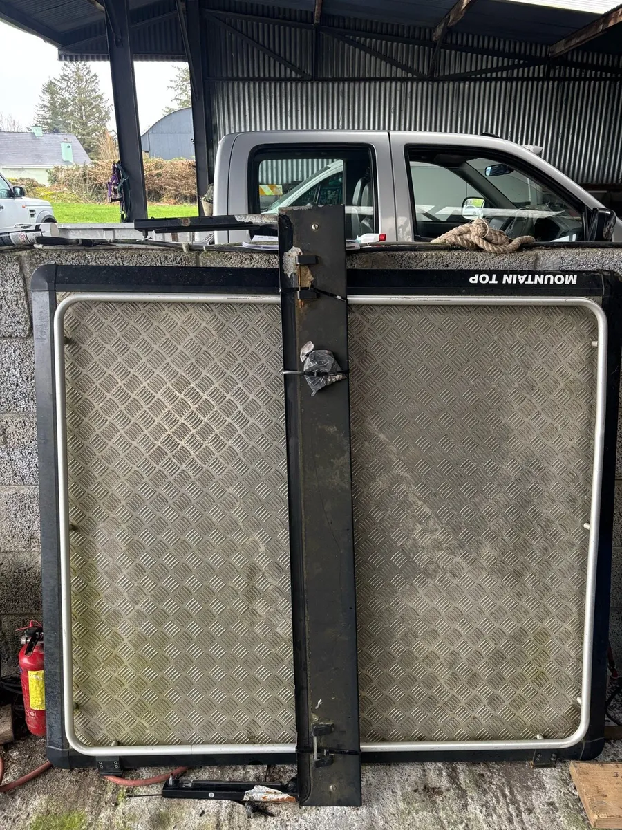 Mountain Back Top - Image 1