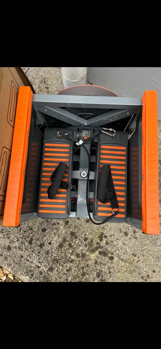 FITT CUBE 3. As new!! Free delivery. €60 - Image 3