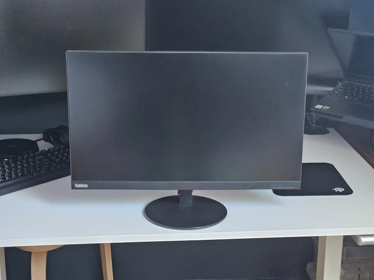 Lenovo Monitor for pc/laptop - Image 1