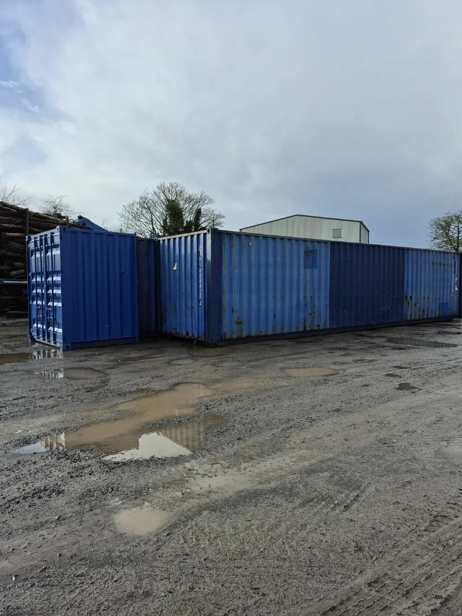 40 ft Shipping containers - Image 1