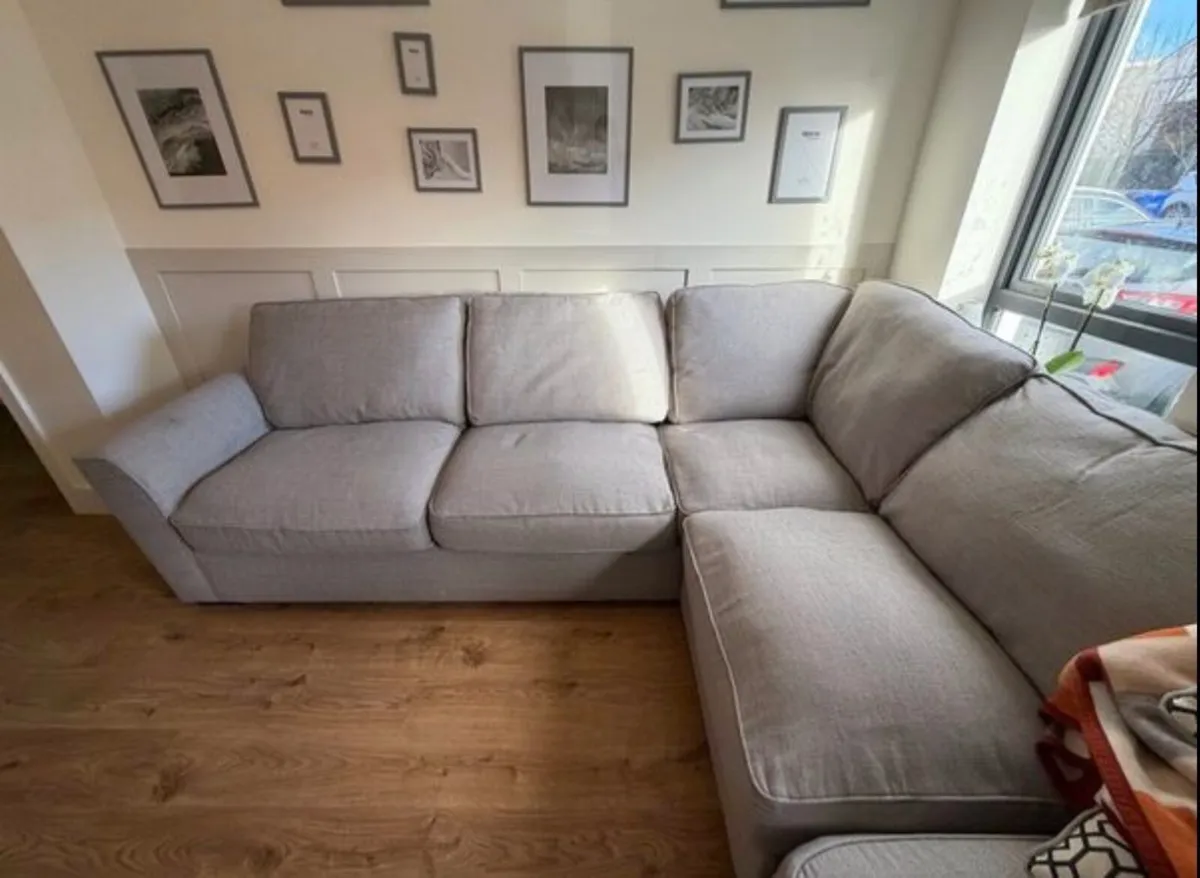 Couch - Image 3