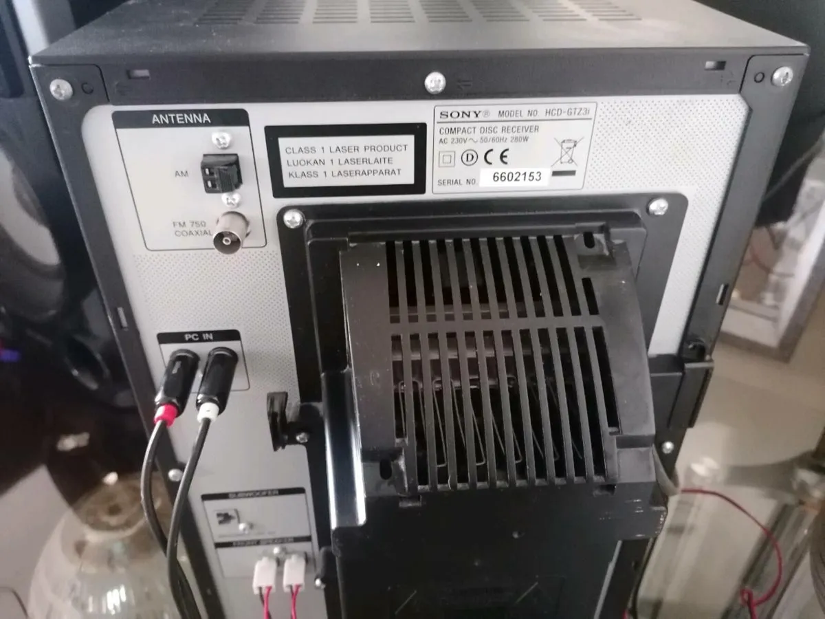 Sony Stereo System - Image 3