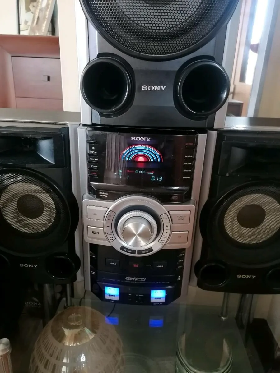Sony Stereo System - Image 4