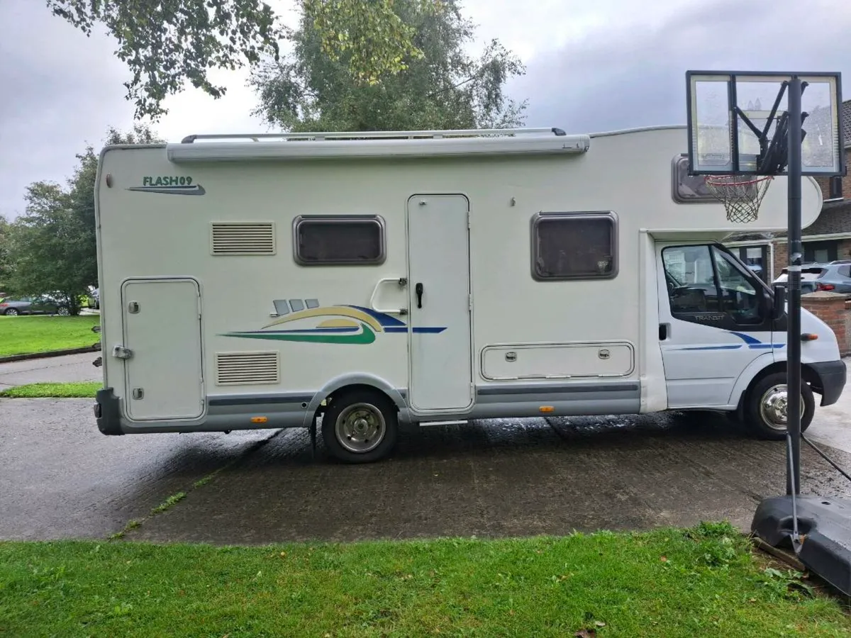 Campervan 2008 Chausson (interior photos to come) - Image 4