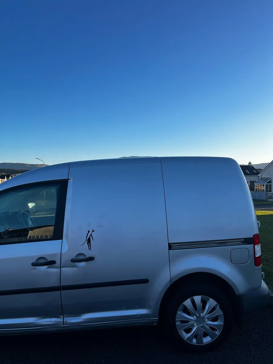 VW Caddy 2010 TDI/ CVRT ✅ Camper ready🚐 - Image 3