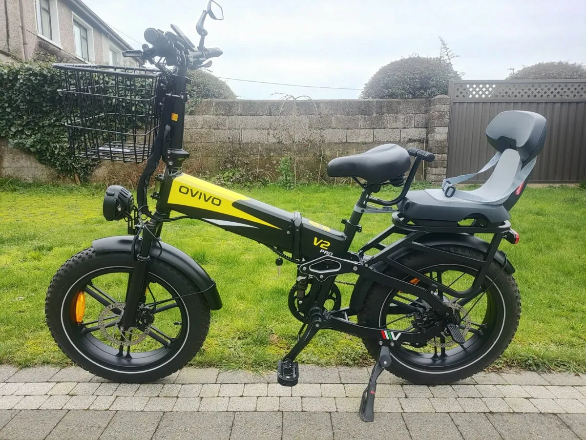 Ovivo V2 Pro E-Bike - 5 Months Old, €325 Extras In - Image 1
