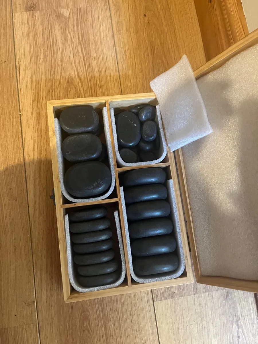 Hot stone - Image 1