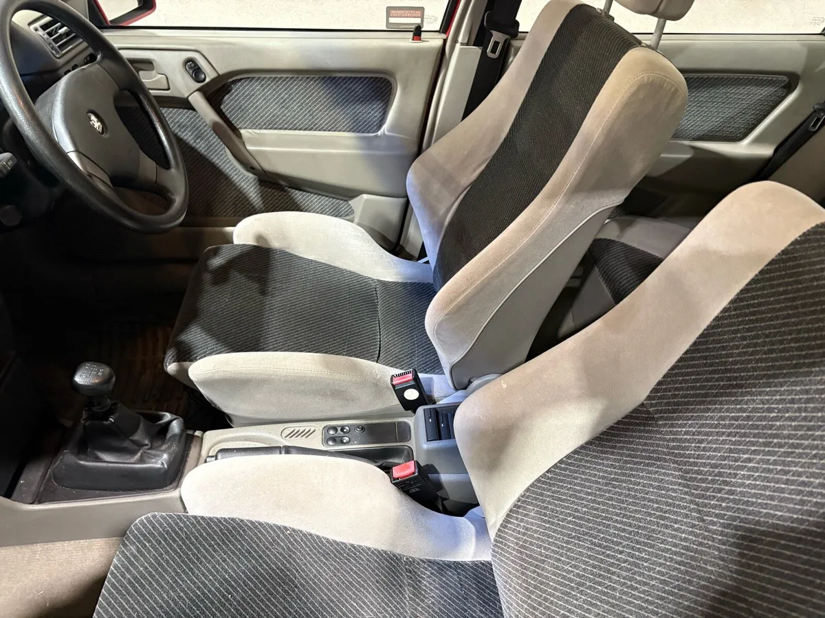 1992 VAXUHALL. Cavalier   Sri - Image 3