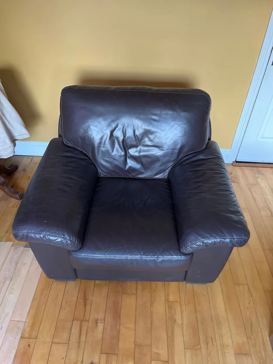 Couch & armchair - Image 2