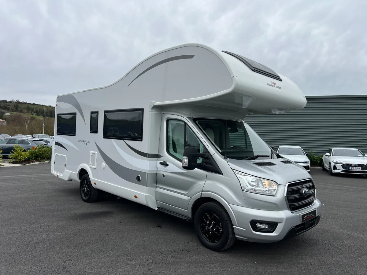 2025 Ford Roller Team 6 Berth - 6 Belts 3500KG - Image 1