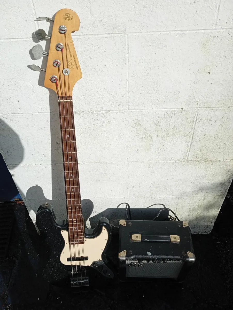 Bass guitar and bass guitar amplifier - Image 2