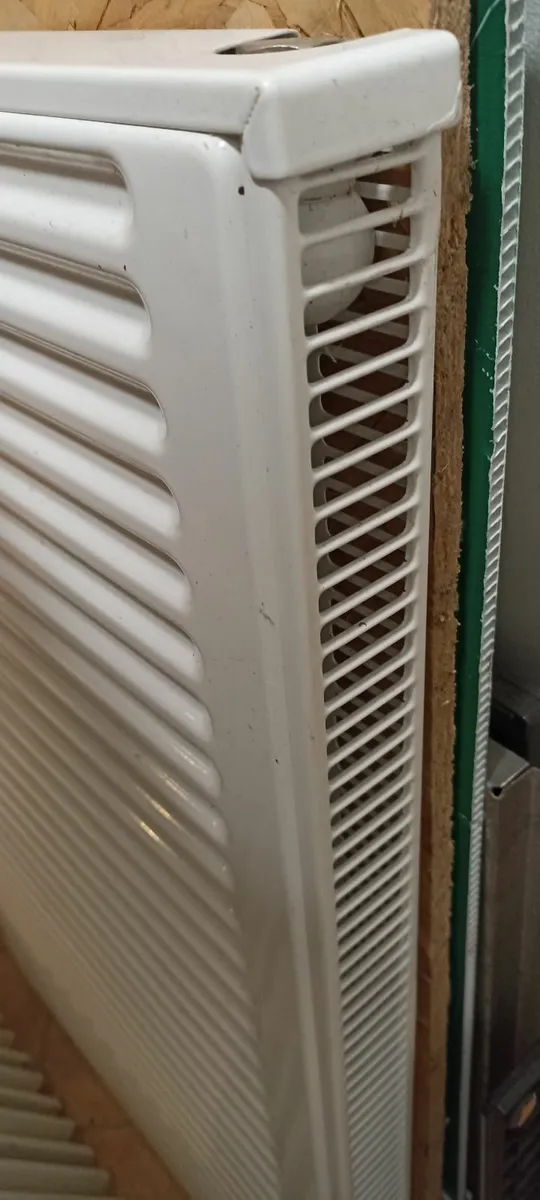 2 Single Central Heating Radiators - Image 2