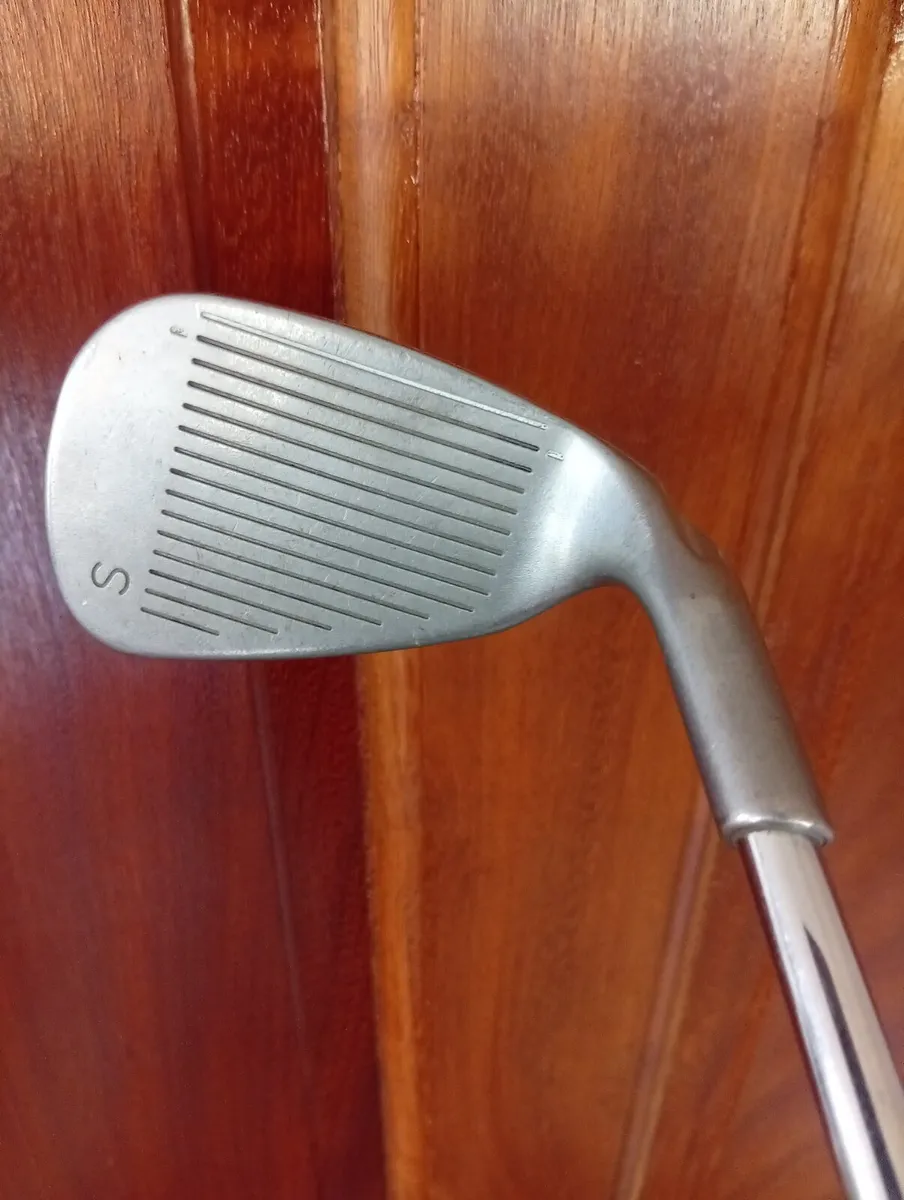 Ping i3 + Left Handed Sand Wedge As New - Image 3