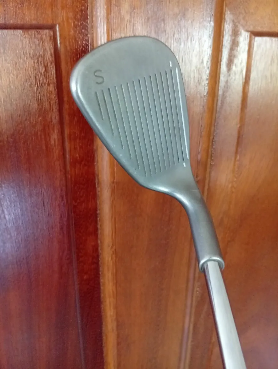 Ping i3 + Left Handed Sand Wedge As New - Image 4