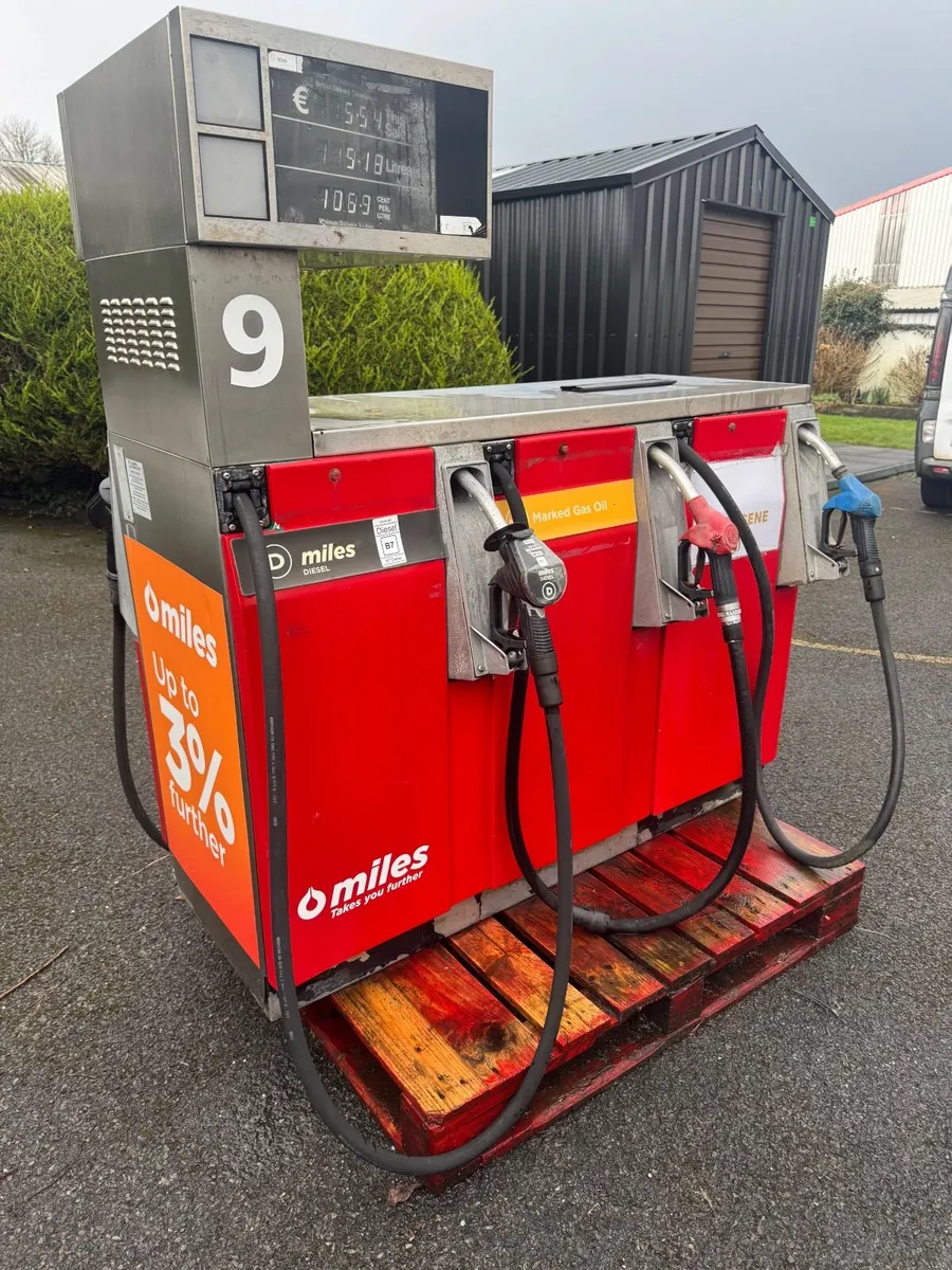 Gilbarco fuel pump - Image 1