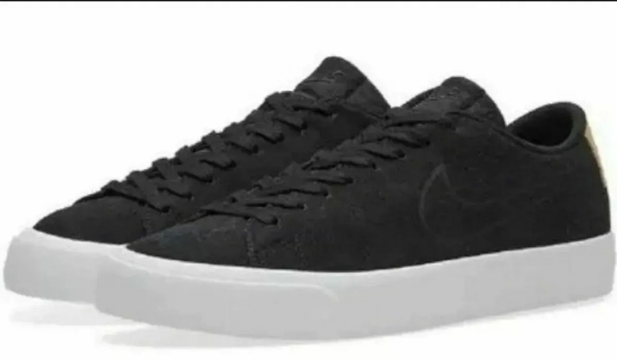 Vintage Authentic Nike Trainers-Ex Display-5.5 - Image 2