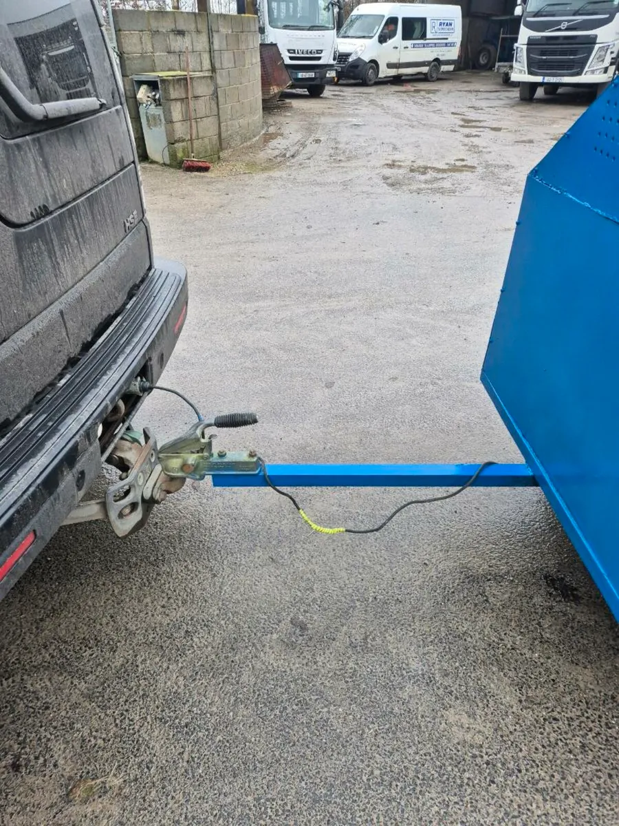 Dog trailers - Image 4