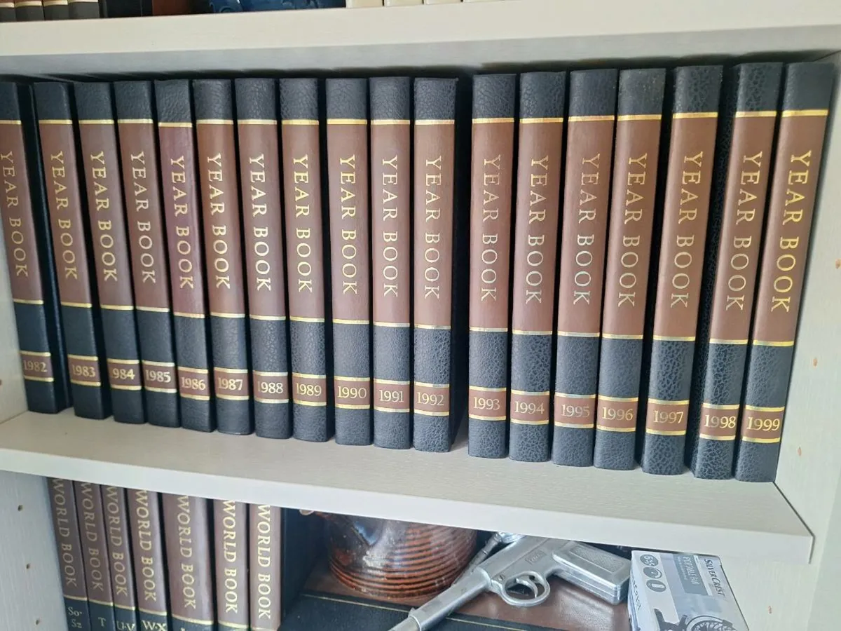 Encyclopedia - Image 3