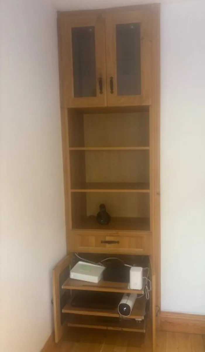 OAK BUILT-IN UNITS - Image 2