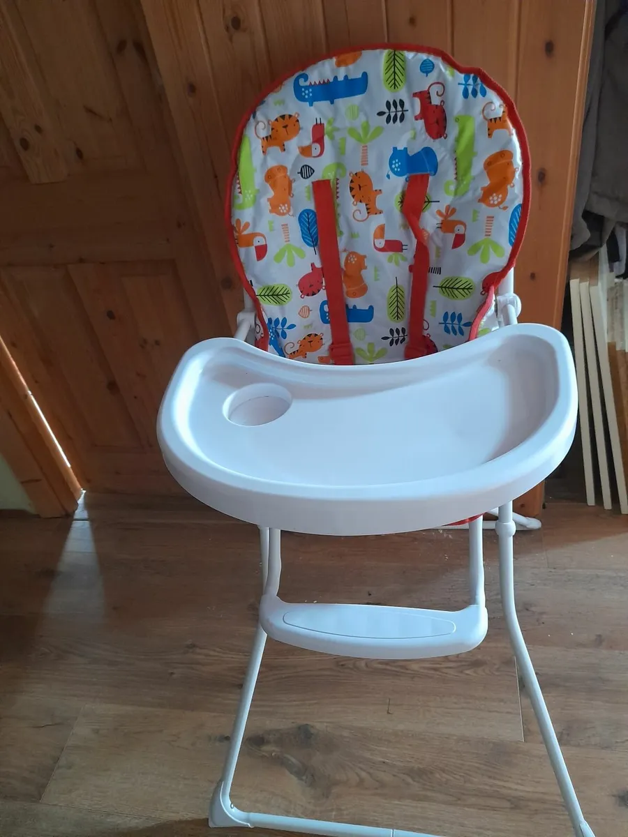 Child high Chair, Travel Cot, Fire guard - Image 2