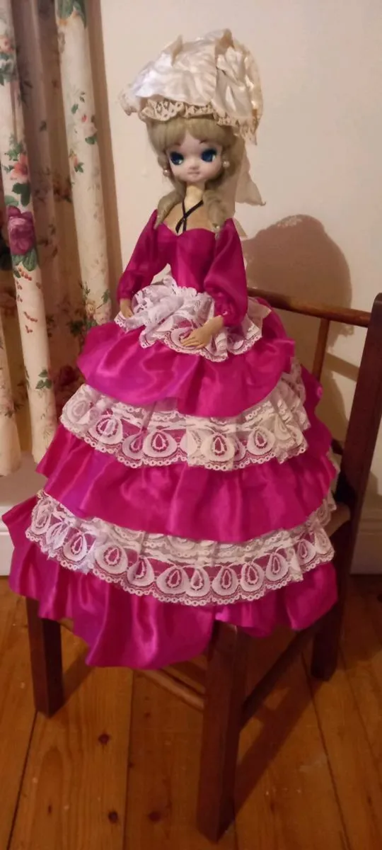 Vintage doll - Image 1