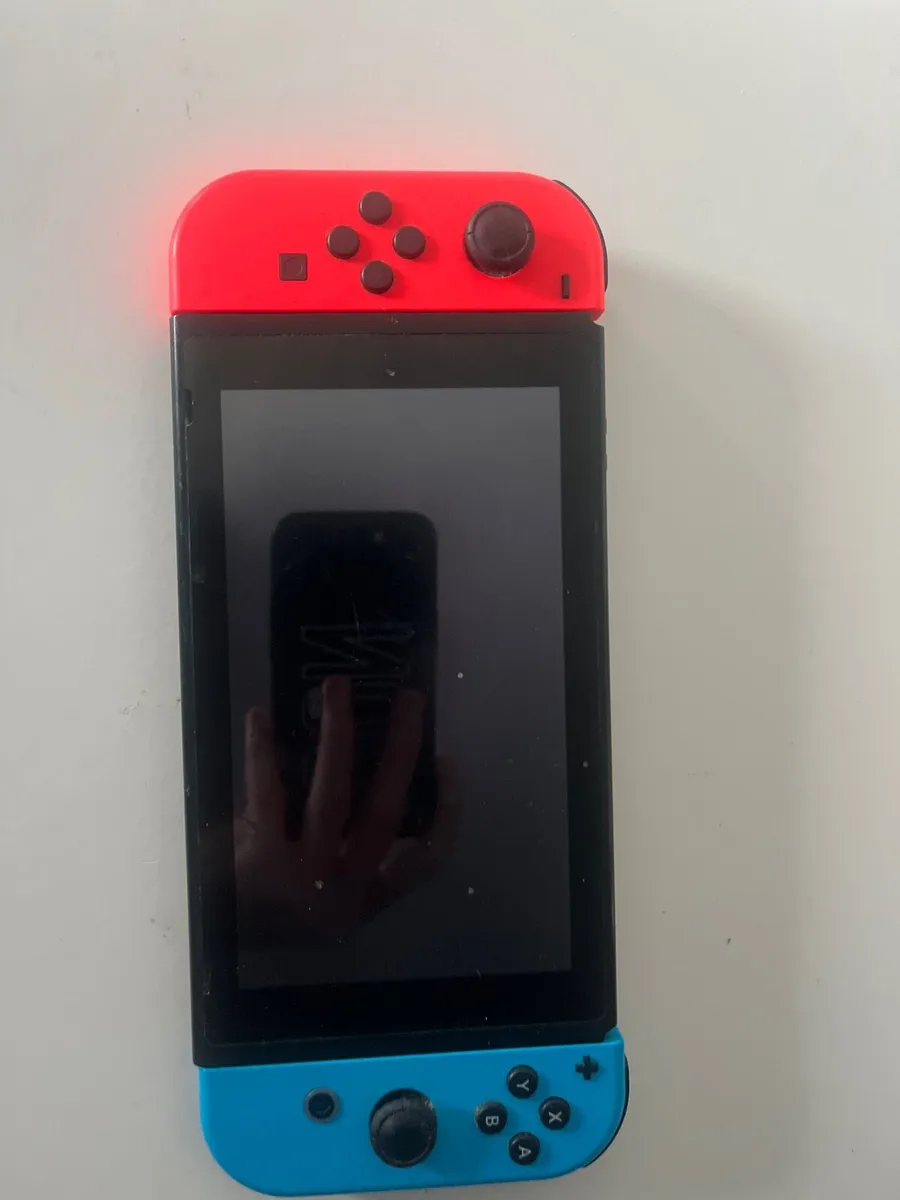 Nintendo Switch - Image 2