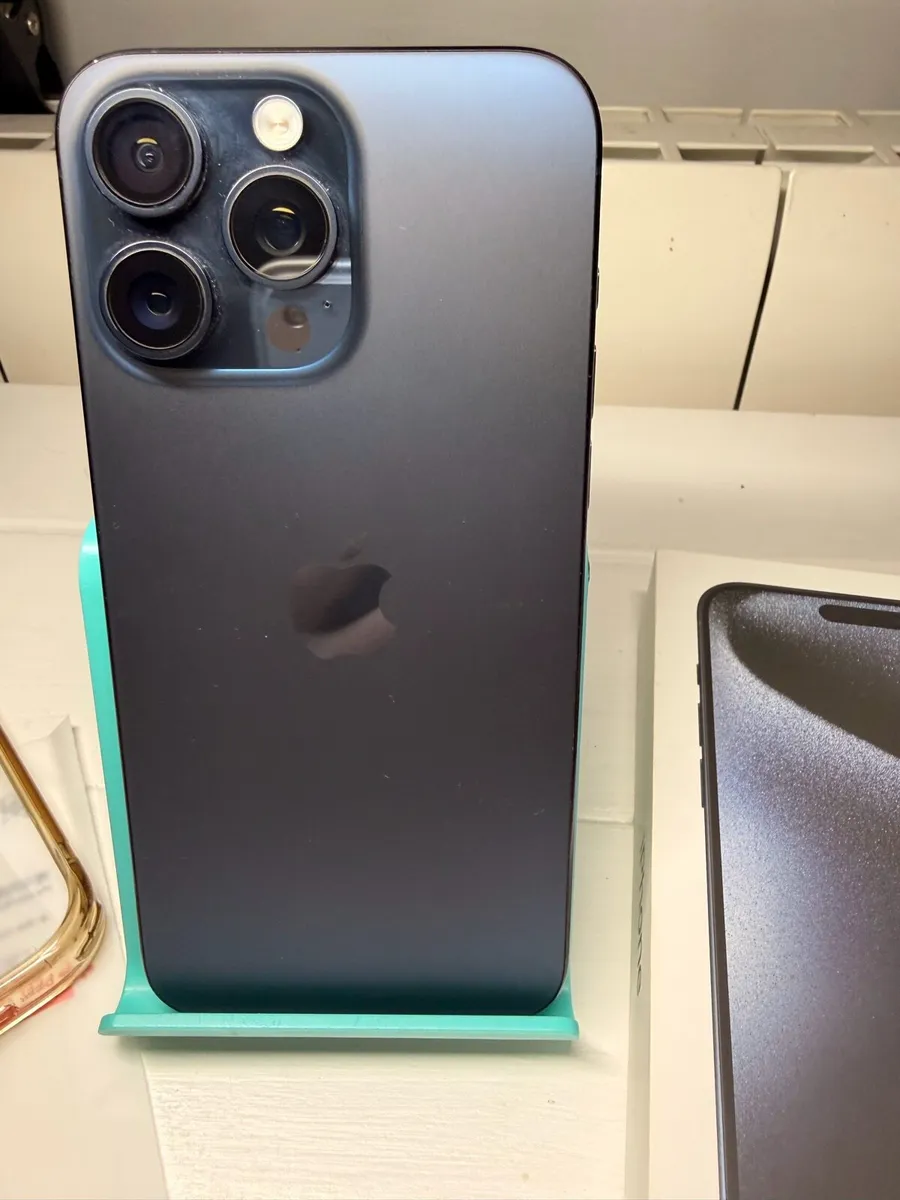 IPhone 15 pro max 256 - Image 3