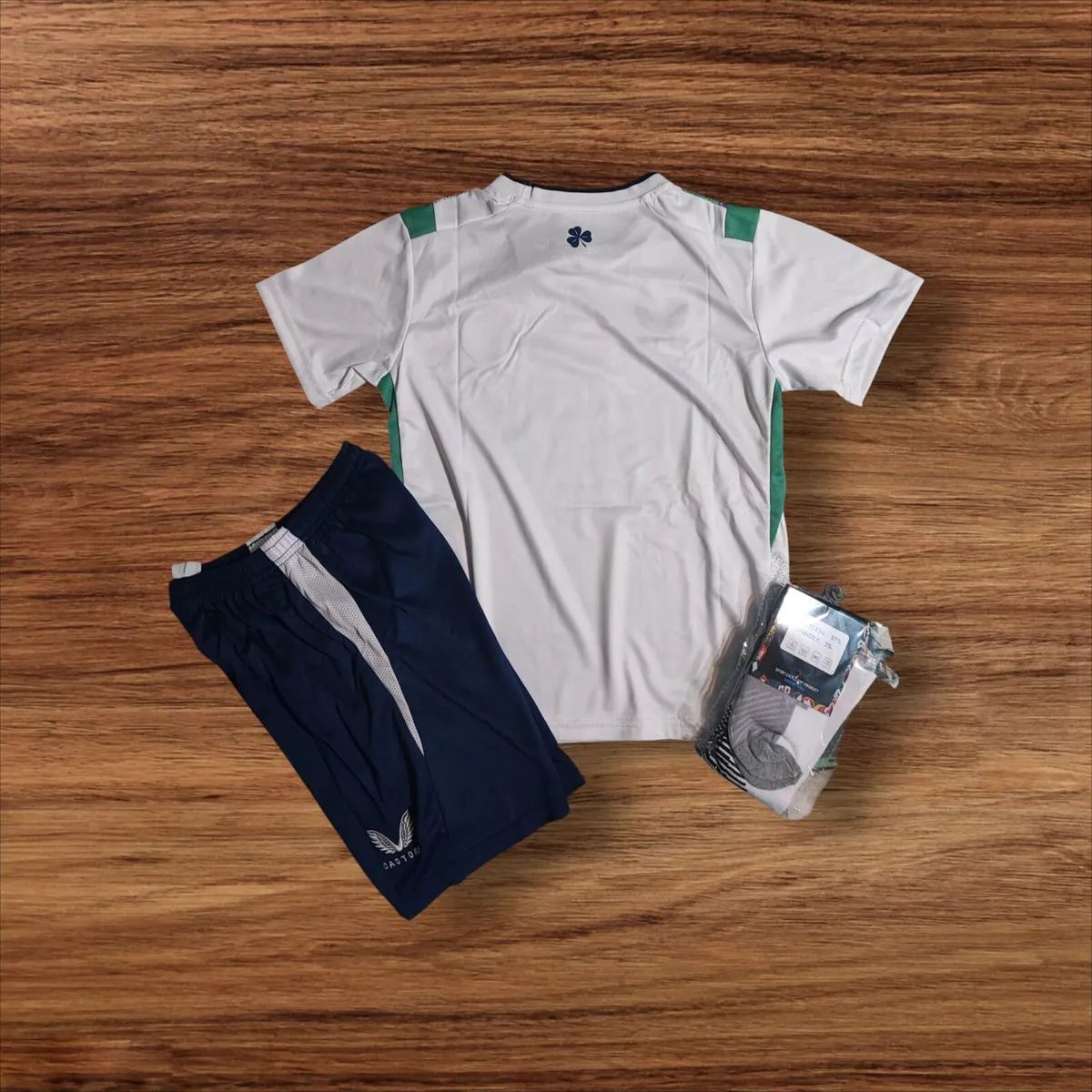 IRELAND 2026 (AWAY) KIDS KIT, SIZE, 8/9, 10/11 YRS - Image 2