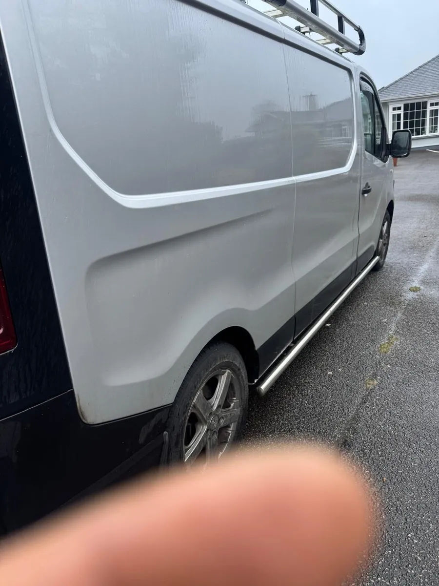 Nissan NV300 - Image 4