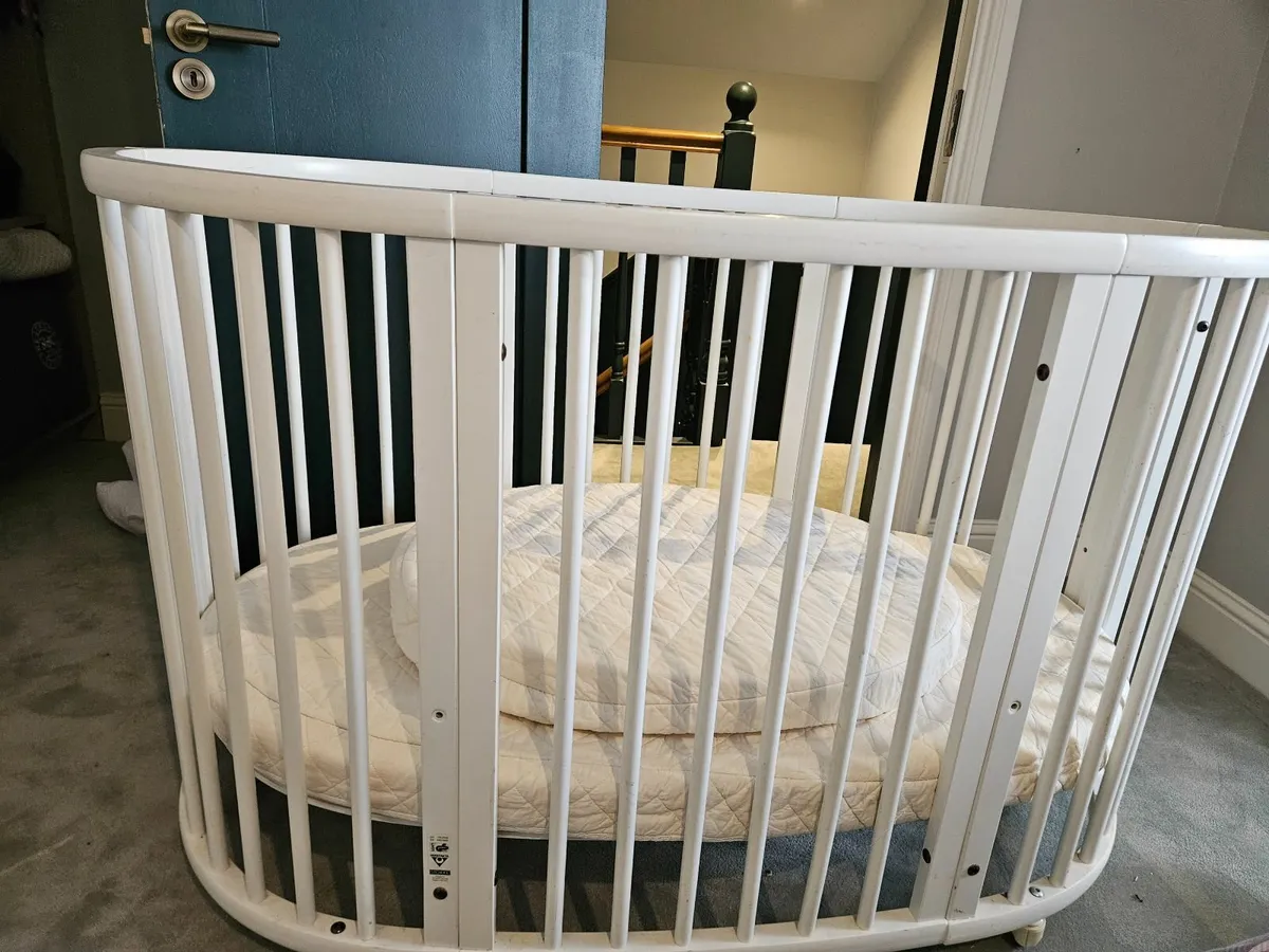 Stokke sleepi crib - Image 2
