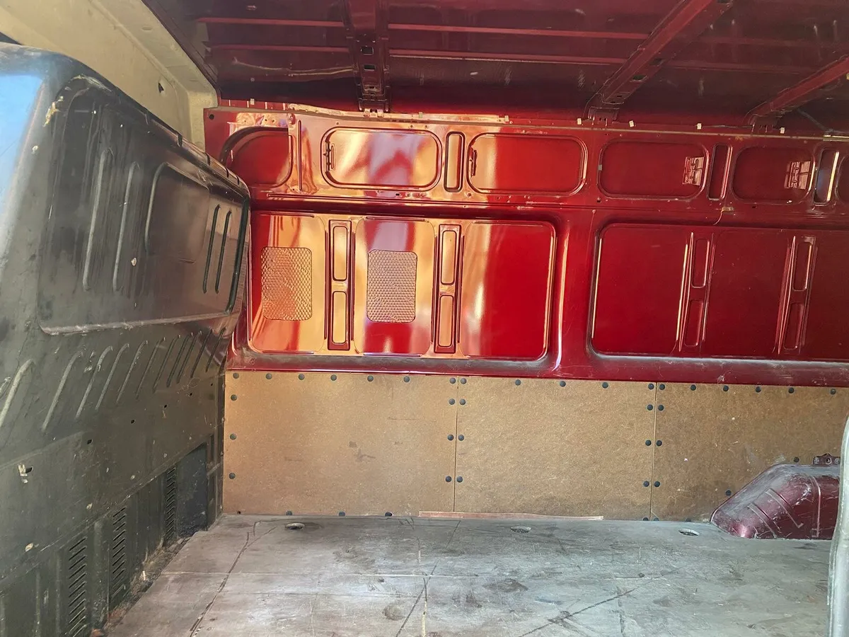 Ford Transit - Image 4