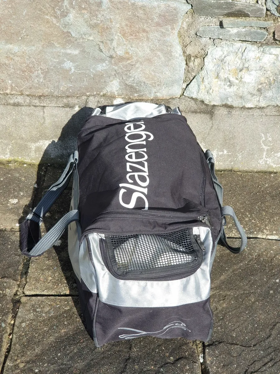 Slazenger large travel sports bag - Image 4