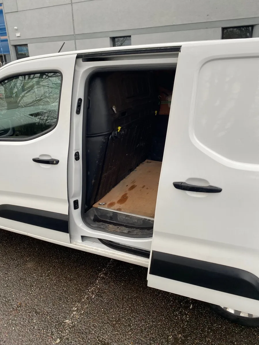 Citroen Berlingo 2021 - Image 4