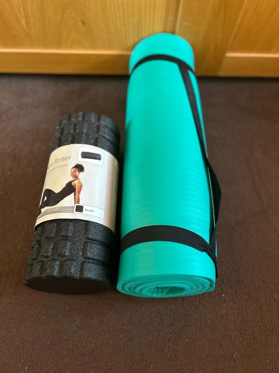Yoga mat + Massage roller - Image 2