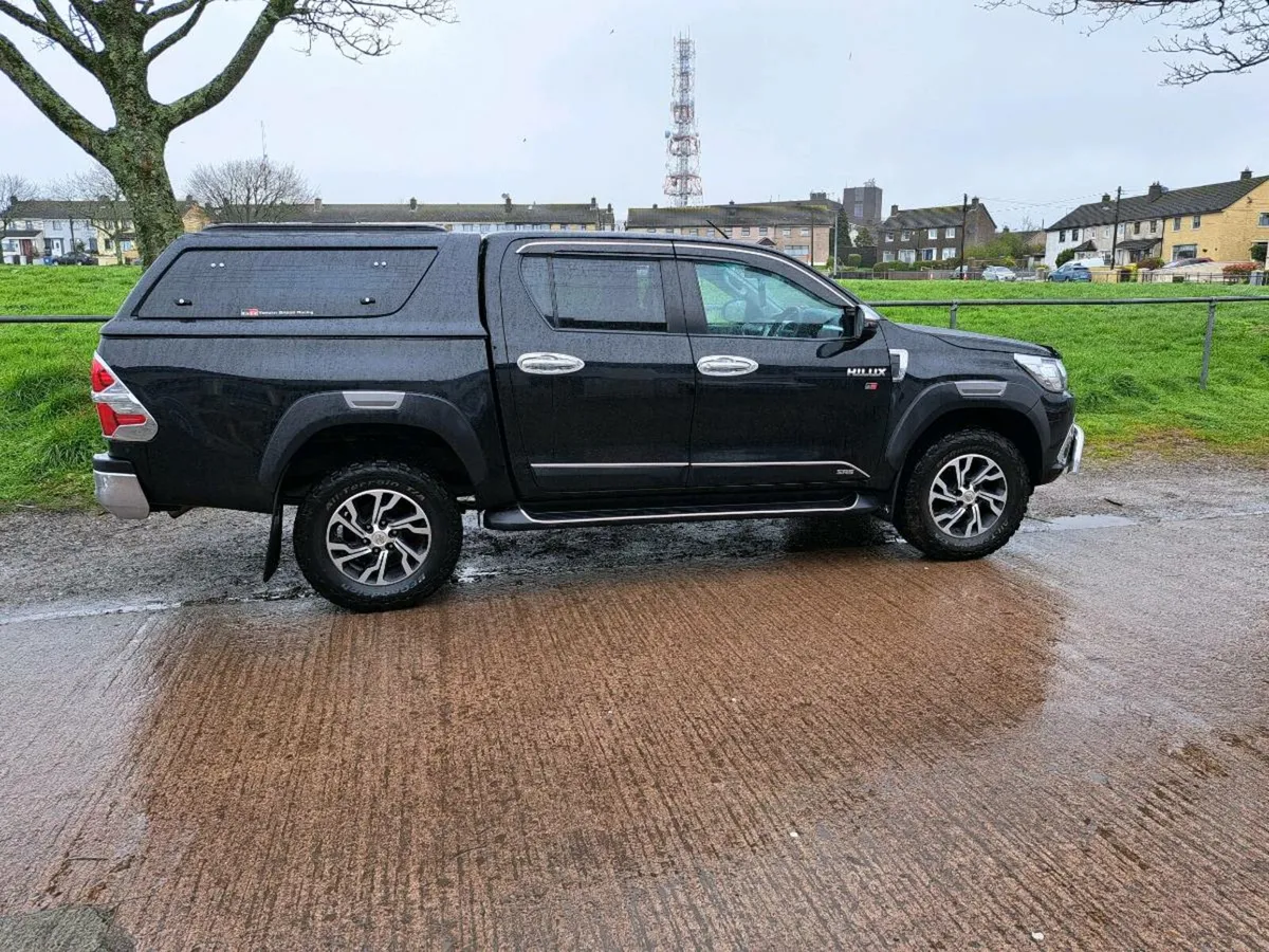 Toyota hilux wheel archs - Image 4