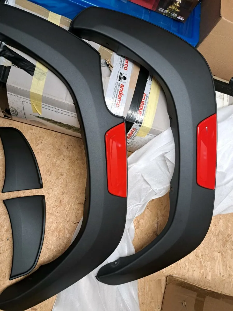 Toyota hilux wheel archs - Image 3