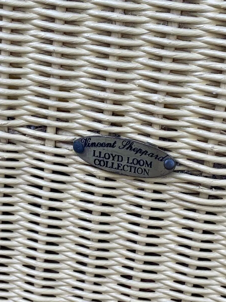 Lloyd Loom Table and Chairs - Image 2