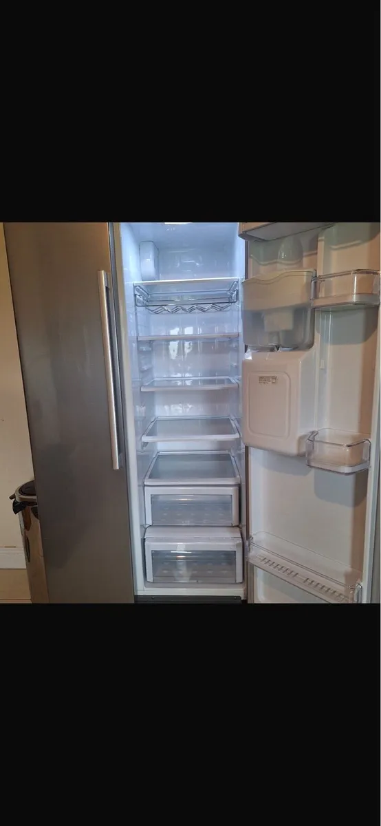 Samsung America Fridge Freezer - Image 2