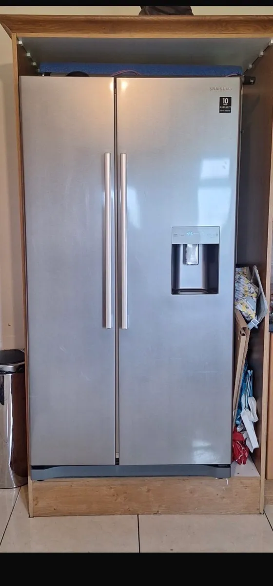 Samsung America Fridge Freezer - Image 1