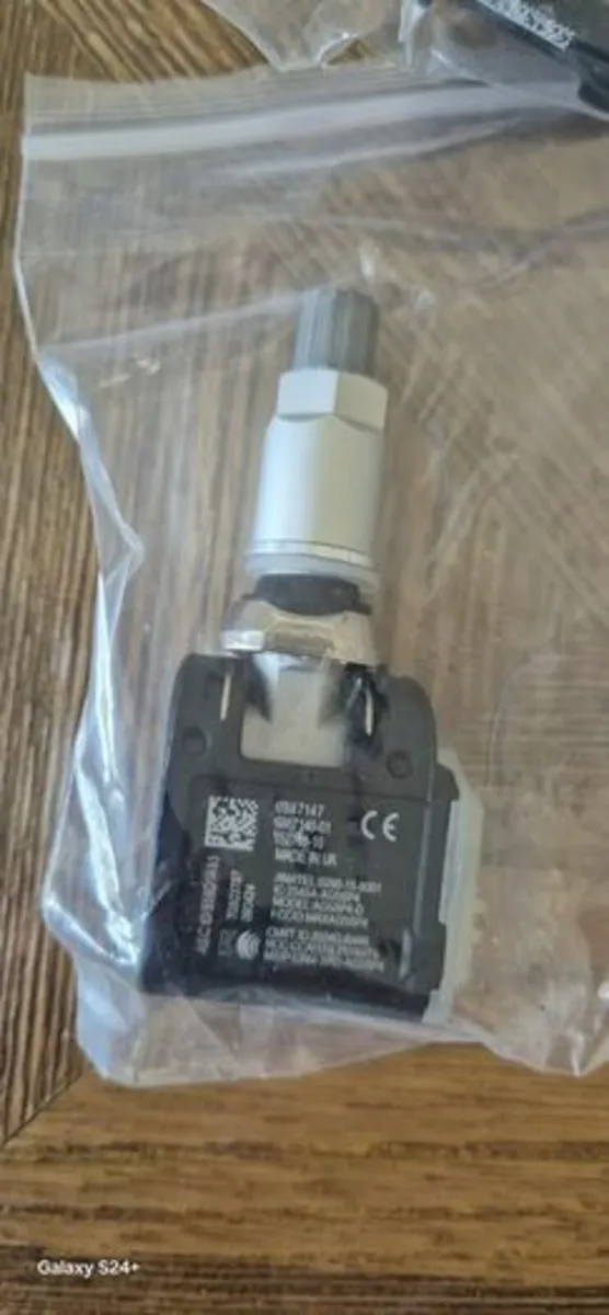 Merc BMW TPMS wheel sensor. - Image 4