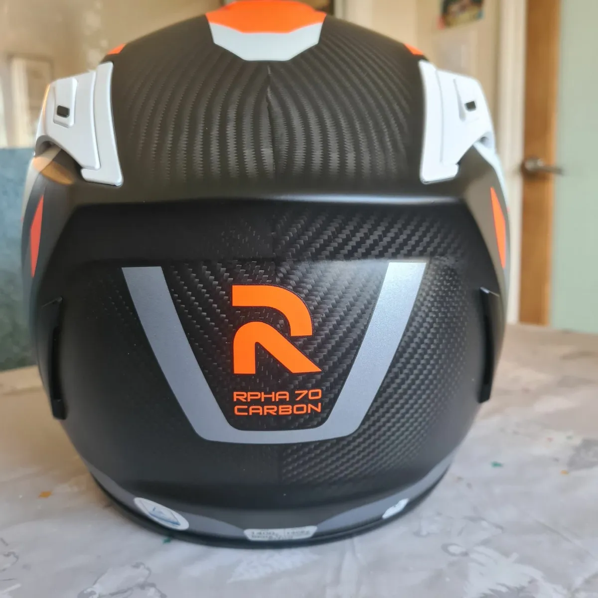 Hjc rpha 70 full carbon.  size xl - Image 4