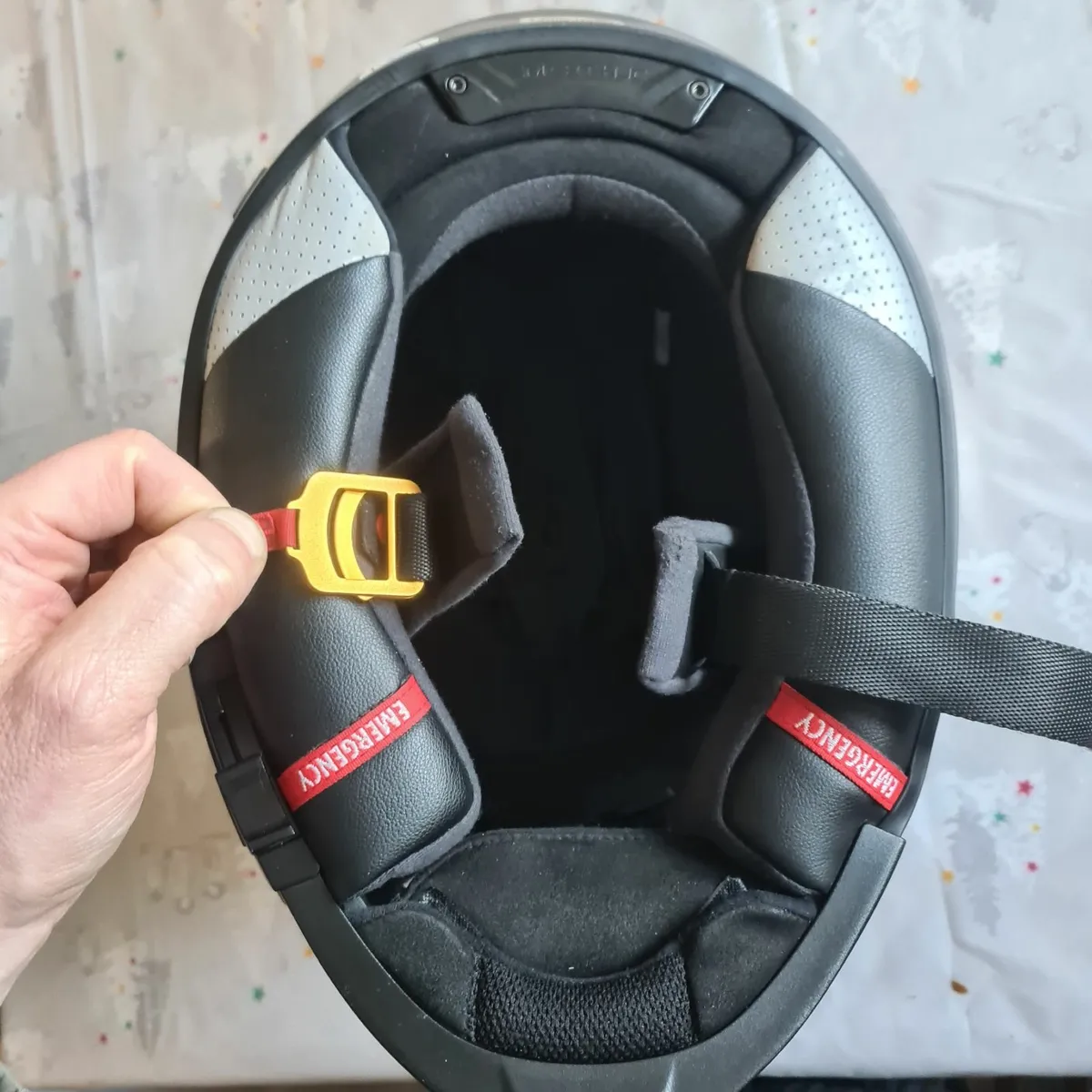 Hjc rpha 70 full carbon.  size xl - Image 3