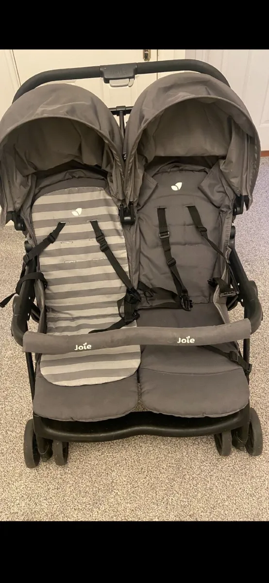 Twin stroller - Image 4