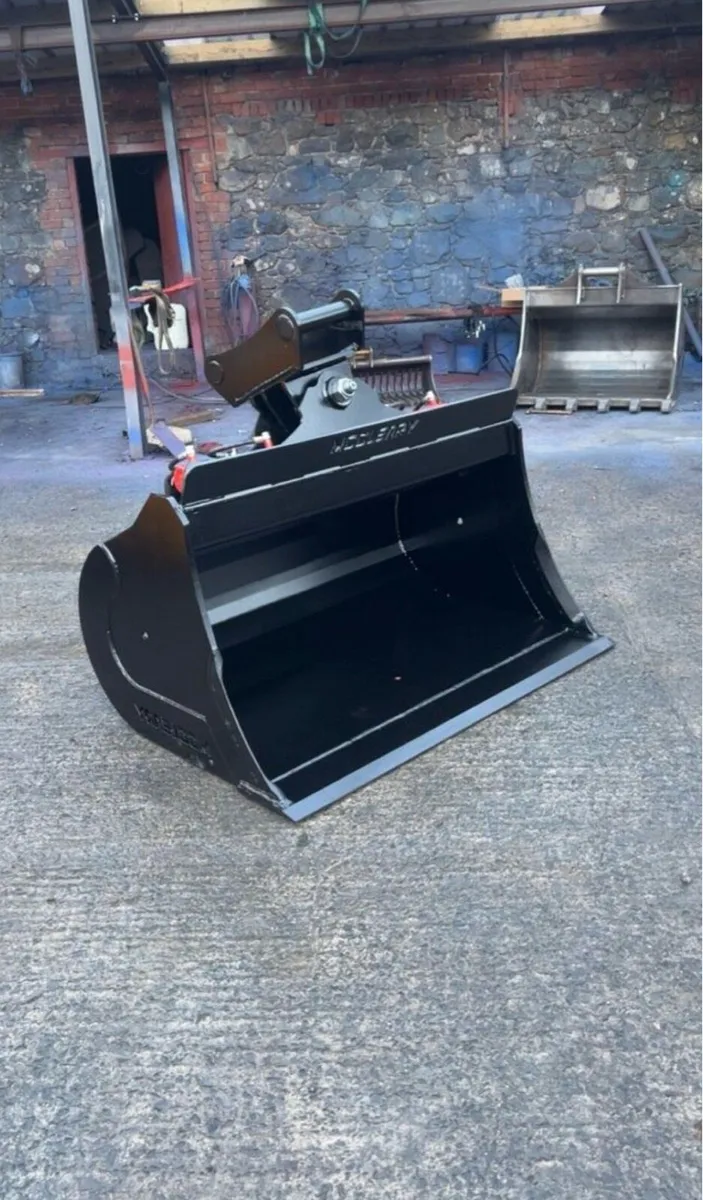 DIGGER BUCKETS & ATTACHMENTS - Image 3