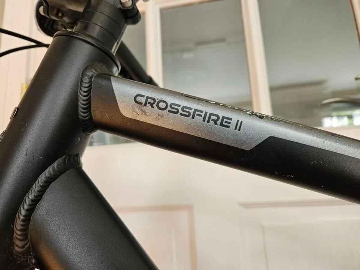 Carrera Crossfire 2 Mens Hybrid Bike - Image 3