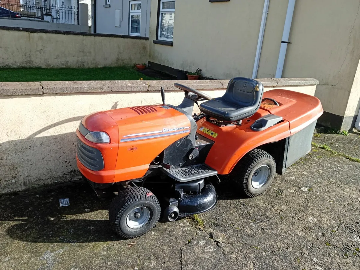 Husqvarna ride on lawnmower - Image 1