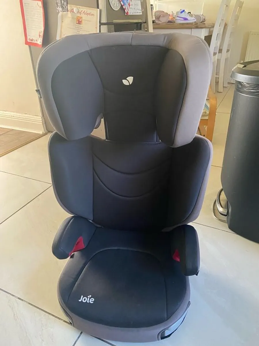 Joie child car seat - Image 1